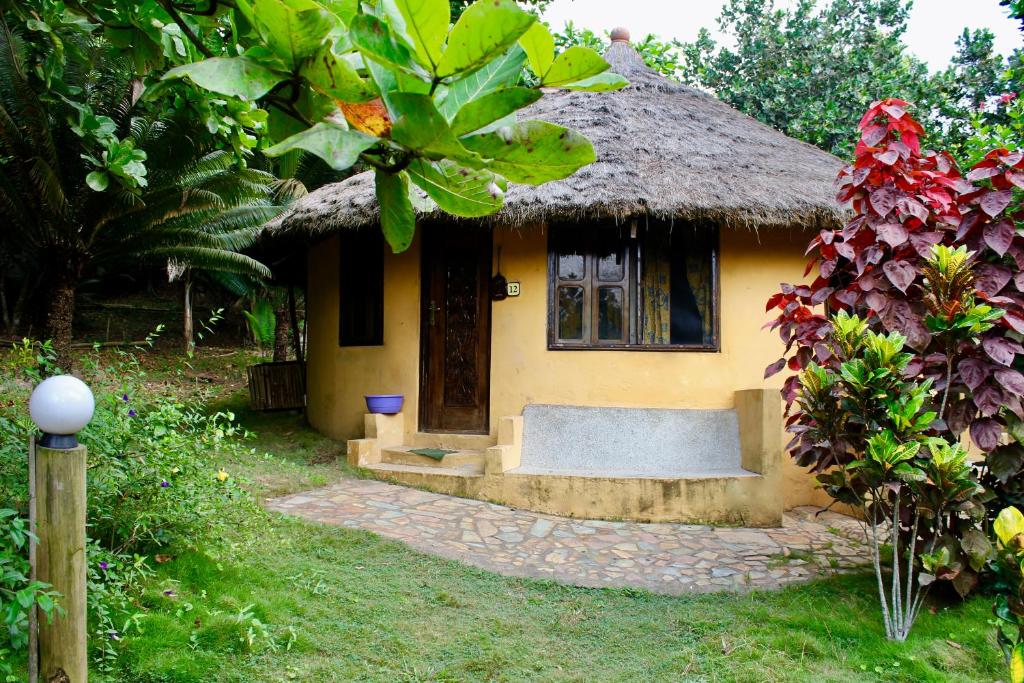 Ankobra Beach Resort – Axim