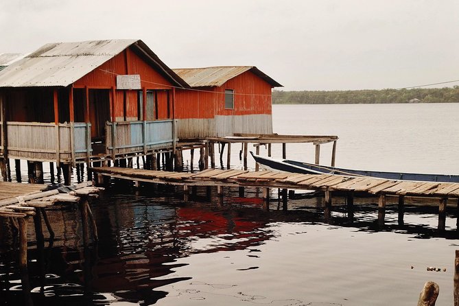 Nzulezo Stilt Village